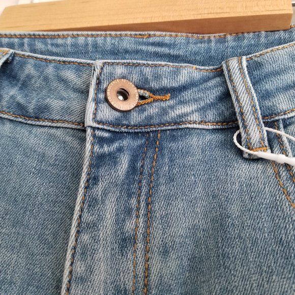 NWOT High Rise Light Blue Straight Leg Ankle Jeans – Size 28 - Picture 5 of 10